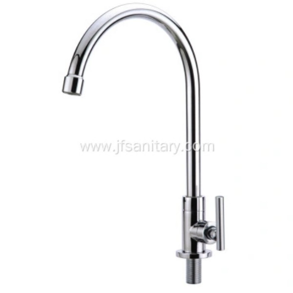 Robinet de cuisine à poignée unique Eau froide