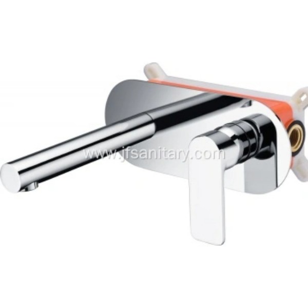 Chrome Basin Taps in Wall